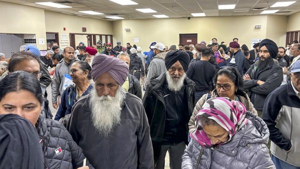 कनाडा में हिंदुओं के बीच 'बटेंगे तो काटेंगे' की गूंज! खालिस्तानियों के मंदिर पर हमले से बढ़ा आक्रोश