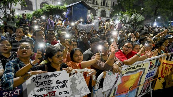 कोलकाता लेडी डॉक्टर रेप मार्डर मामले में चार्जशीट को लेकर चिकित्सकों को आपत्ति, दी सख्त चेतावनी