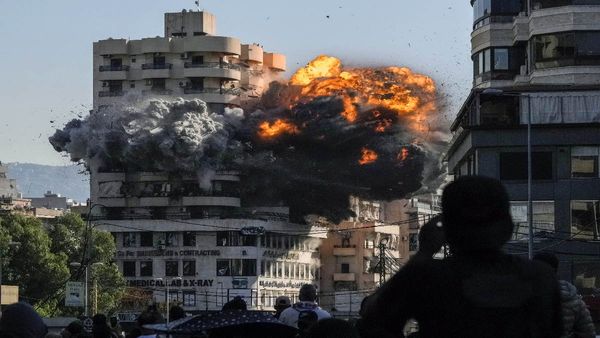 लेबनान में युद्धविराम के बाद लौटने लगे विस्थापित, जानिए इजराइल-हिज्बुल्लाह युद्ध थमने के बाद कैसे हैं हालात?