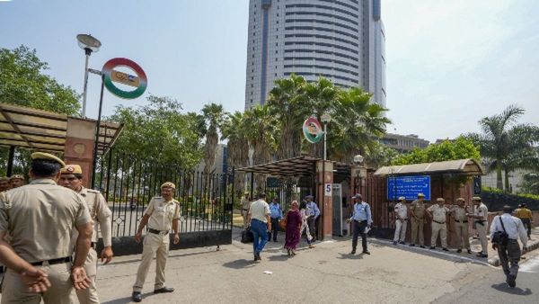 MCD Mayor election: फिर से सत्या शर्मा करवाएंगे महापौर का चुनाव, पीठासीन अधिकारी नियुक्त