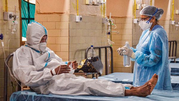 Thiruvarur: 32 वर्षीय शख्स में मिले मंकीपॉक्स के लक्षण, एयर इंडिया एक्सप्रेस से आया था शारजाह