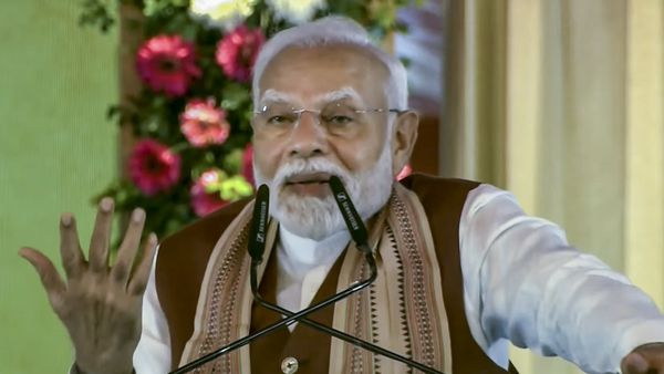 'पिछले 75 सालों से चल रही झूठ-अफवाहों की दुकान', भुवनेश्वर में पीएम मोदी ने कांग्रेस को लिया आड़े हाथ