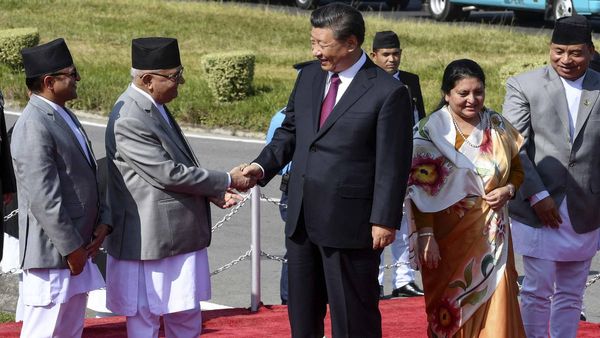 नेपाल में टूट सकता है केपी शर्मा ओली का गठबंधन, बीजिंग दौरे में चीनी कर्ज लेने पर अड़े, क्या गिर जाएगी सरकार?