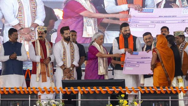 रोजगार के जरिए सशक्तिकरण: वित्त मंत्री निर्मला सीतारमण ने परियोजना 'सक्षम' का किया उद्घाटन