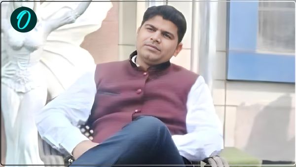 वाराणसी में जुआ लूटकांड में CM का फर्जी OSD गिरफ्तार, 41 लाख लूटकर भाग गया था महाराष्ट्र