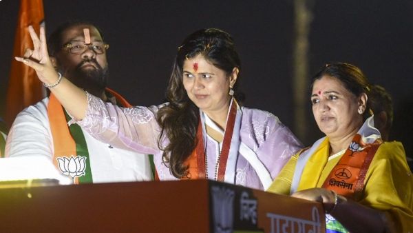 Maharashtra Elections: भाई के प्रचार के दौरान लोकसभा चुनावों में अपनी हार को लेकर पंकजा ने किया बड़ा दावा