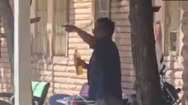 कौन है मगराज वाल्मीकि, जिसने IAS टीना डाबी के कार्यालय के बाहर पेट्रोल छिड़ककर खुद को लगाई आग