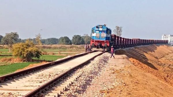 Train News: सीधी सिंगरौली वालों के लिए खुशखबरी, इस रूट पर चलेंगी नई ट्रेन; 1 दिसंबर से पैसेंजर भी दौड़ेगी