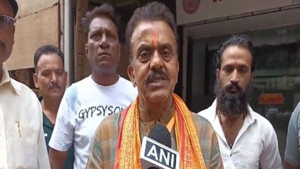 Maharashtra Chunav: शिवसेना नेता संजय निरुपम का UBT कार्यकर्ताओं पर आरोप, कहा- बूथ कार्यकर्ताओं पर किया हमला