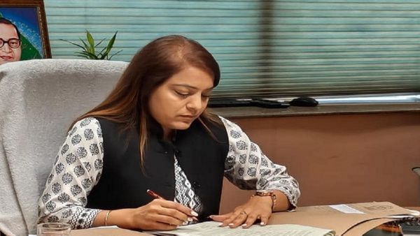 MCD की ऑनलाइन शिक्षक तबादला नीति में अनियमितताओं को लेकर मेयर शैली ओबेरॉय सख्त, आयुक्त को दिए जांच के आदेश