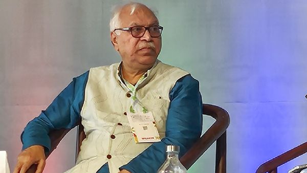 Exit polls को पूरी तरह से गैरकानूनी बताकर पूर्व CEC एसवाई कुरैशी ने EC पर लगाए गंभीर आरोप