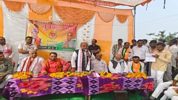 कांग्रेस ने देश को धर्म और जातियों के नाम पर बांटने का काम किया, विजयपु में नरेन्द्र सिंह तोमर का बड़ा आरोप