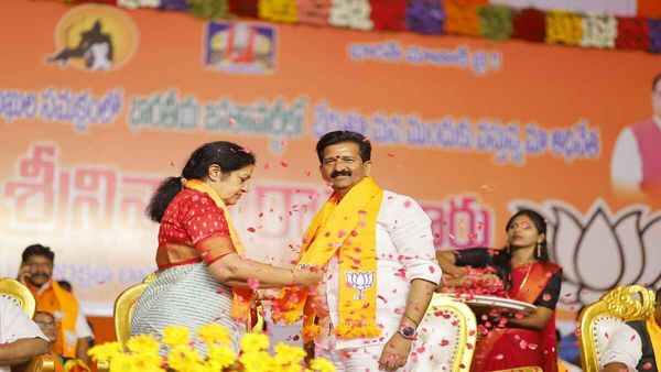 आंध्र में संगठन को मजबूत करेगी BJP, पार्टी में शामिल हुए कंबाला श्रीनिवास राव