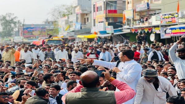 MP देवास पुलिस कस्टडी में हुई युवक की मौत, टीआई सस्पेंड, 12 घंटे बाद धरने से उठे परिजन, पटवारी ने की बड़ी मांग