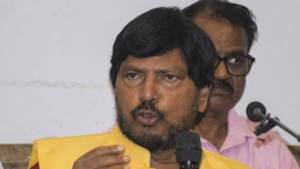 रामदास अठावले ने फडणवीस कैबिनेट में RPI के लिए मांगा मंत्री पद, अमित शाह से बात कर दिया गजब का तर्क