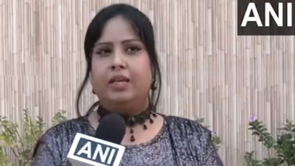 'ईश्वर अल्लाह तेरो नाम' पर मचा दिया हंगामा, मुझे मिल रही धमकियां, भोजपुरी गायिका देवी ने अब क्या-क्या बताया?