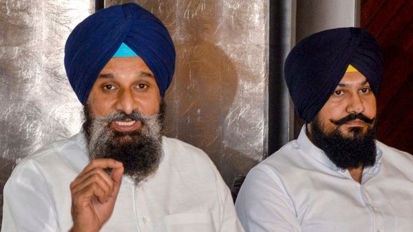 सुखबीर बादल पर हुए हमले के बाद पंजाब पुलिस पर उठे सवाल, शिअद ने मान सरकार को घेरा
