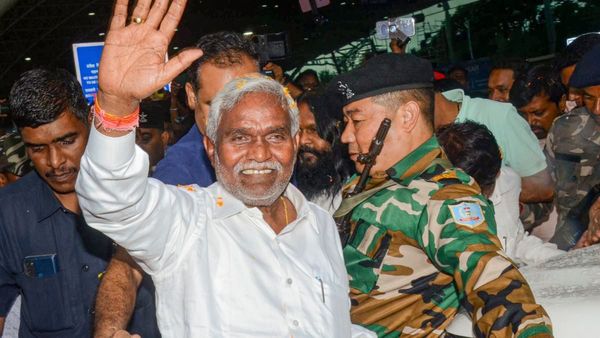 Fact-Check: BJP की हार के बाद चंपाई सोरेन का बदला मन? जानिए क्या है JMM में वापसी के वायरल दावे का सच