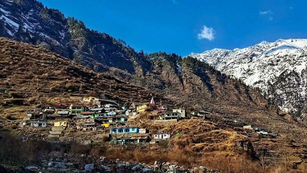 भूटान में डोकलाम के पास चीन बना रहा है गांव, सैटेलाइट डेटा से निकलीं चौंकाने वाली तस्वीरें