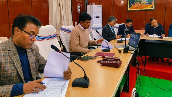 Gaya News: गया के किसानों के लिए खुशखबरी, 48 घंटे के अंदर इस चीज़ का होगा भुगतान, DM ने दिए ये सख्त निर्देश