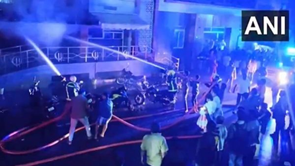 तमिलनाडु के डिंडीगुल में भीषण हादसा, अस्पताल में आग लगने से 6 की मौत
