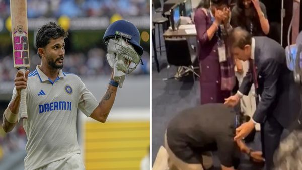 VIDEO: आपका बेटा हीरा है, कहते हुए रो पड़े सुनील गावस्कर, सुनते ही दिग्गज के पैरों में गिर गए रेड्डी के पिता