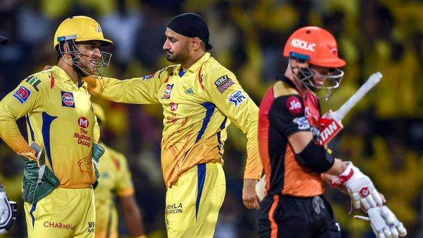 हरभजन सिंह और धोनी नहीं करते आपस में बात, बोले माही से नहीं की 10 साल से बात, वजह भी बताई