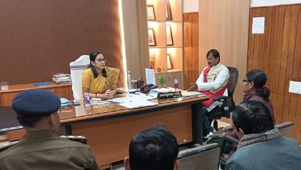 Jehanabad News: लंबित मामलों का जल्द निष्पादन, पीड़ितों को समय पर मुआवज़ा, DM अलंकृता पांडे ने दिए अहम निर्देश