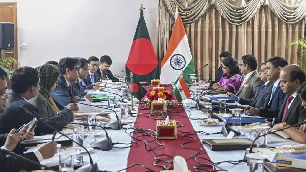 'आंतरिक मामलों पर हस्तक्षेप का अधिकार नहीं', हिंदुओं पर हमलों को लेकर भारत की चिंताओं पर बांग्लादेश