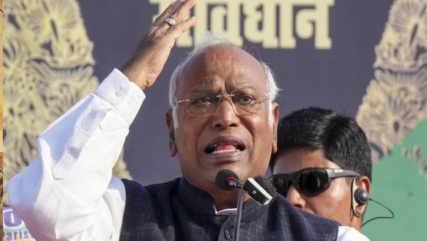 'लाल किला, ताज महल भी मुसलमानों ने बनवाए, उन्हें भी तुड़वाएंगे?', खड़गे का मोदी-शाह पर हमला