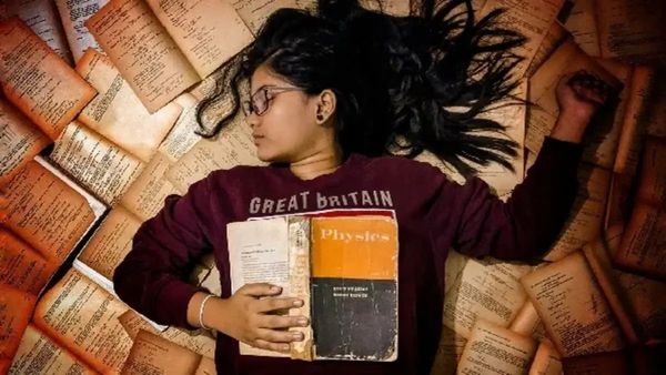 JEE Main 2025: सामने आई एग्जाम की डेट, जानिए क्या पाठ्यक्रम और सबकुछ 