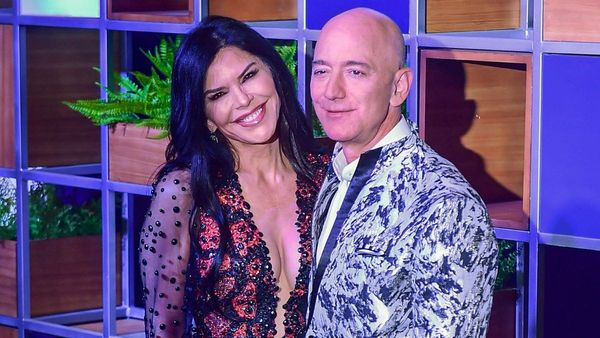 Jeff Bezos: दुनिया के दूसरे सबसे अमीर जेफ बेजोस रचाएंगे मंगेतर लॉरेन से शादी, 5000 करोड़ खर्च होने का अनुमान