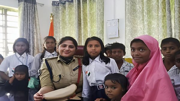 Bihar News: IPS काम्या मिश्रा का इस्तीफ़ा नामंज़ूर, अब यहां भेजी गईं 'लेडी सिंघम', अगली पोस्टिंग का इंतज़ार