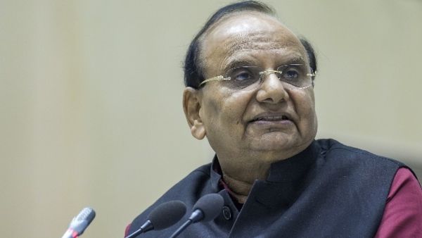 दिल्ली के LG को क्यों कहना पड़ा? 'बड़े फैसले लेते समय,डर लगना स्वाभाविक है'