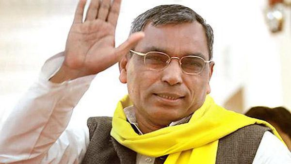 ' जब योगी के मंत्री ने खोया आपा..,' जानिए किस बात पर आग बबूला हो गए राजभर?