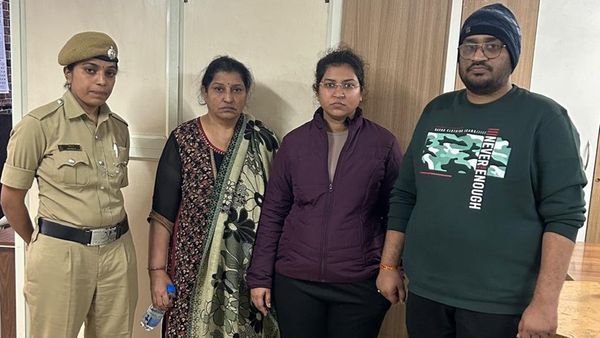 AI इंजीनियर अतुल सुभाष की पत्नी निकिता सिंघानिया गिरफ्तार, सास-साले को पुलिस ने पकड़ा