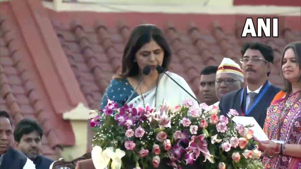 Pankaja Munde: कौन हैं पंकजा मुंडे, जिनकी फडणवीस कैबिनेट में हुई वापसी, पढ़िए प्रोफाइल