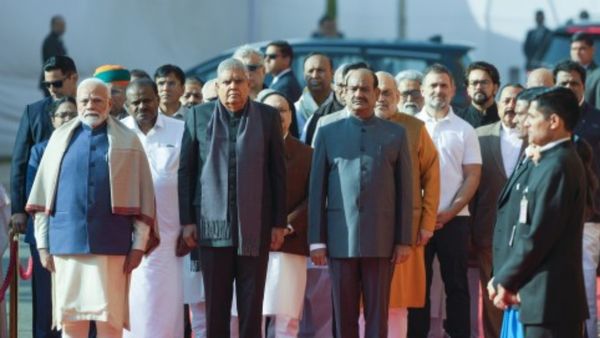 संसद पर हुए आतंकी हमले की बरसी पर शहीदों को पीएम मोदी ने श्रद्धांजलि अर्पित की, जानिए उस दिन क्‍या हुआ था?