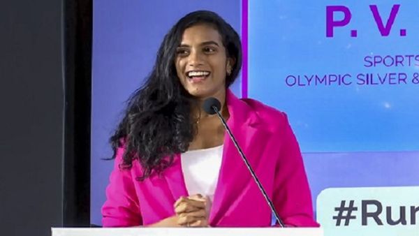 PV Sindhu: बैडमिंटन स्टार पीवी सिंधु ने की सगाई, वेंकट दत्ता के साथ शेयर की खास पोस्ट