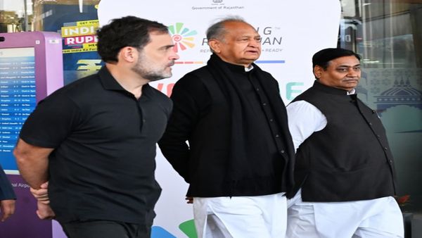 कांग्रेस के प्रशिक्षण शिविर में शामिल होने जयपुर पहुंचे राहुल गांधी, पार्टी की मूल विचारधारा पर किया संवाद