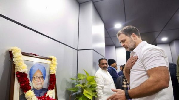 पूर्व पीएम डॉ. मनमोहन सिंह के अस्थि विसर्जन में अनुपस्थिति पर कांग्रेस, कहा-'परिवार की गोपनीयता का सम्मान'