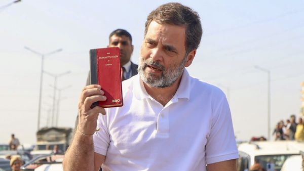 राहुल गांधी की नागरिकता पर सुब्रमण्यम स्वामी की याचिका पर आपका क्या रुख है? दिल्ली HC का केंद्र से सवाल