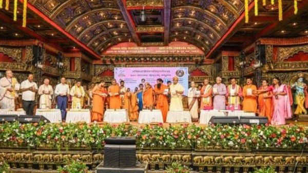 शास्त्रपद्धति के हिंदी अनुवाद का AIOC में अनावरण, भारतीय ज्ञान प्रणालियों के लिए मील का पत्थर