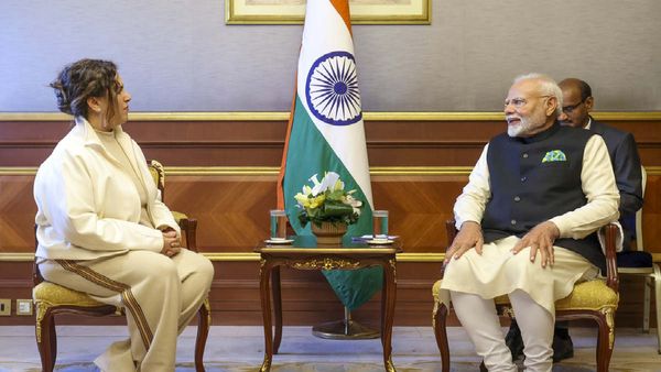 PM Modi Kuwait Visit: कौन हैं शेखा अल सबा, जिनसे PM मोदी ने की मुलाकात, कुवैत में कैसे योग को दे रहीं बढ़ावा