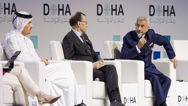 रूस से तेल निर्यात की आलोचना पर भारत का करारा जवाब, MEA एस जयशंकर पूछा- क्या किसी देश के पास बेहतर सौदा?