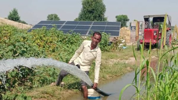 Solar Pump: एमपी सरकार का किसानों को तोहफा, 60% सब्सिडी, इन लोगों के यहां मुफ्त में लगेंगे सोलर पंप