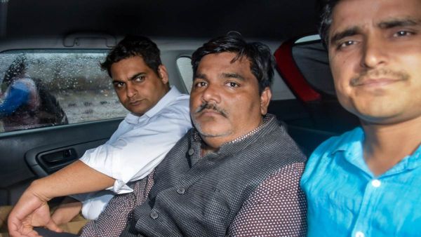 Delhi Election: ताहिर हुसैन को AIMIM ने दिया टिकट, दिल्ली दंगों का आरोपी इस सीट से लड़ेगा चुनाव, ओवैसी का ऐलान