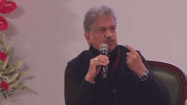 'मेरे पास भी सुंदर पत्नी, मैं भी...मत पूछे कितने घंटे करता हूं काम', 90 Hour Work पर क्या बोले आनंद महिंद्रा