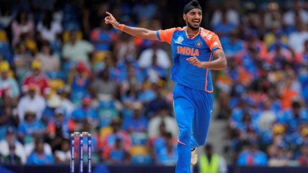 अर्शदीप सिंह को चुना गया दुनिया का बेस्ट टी20 खिलाड़ी, बाबर आज़म, ट्रेविस हेड को पछाड़कर रचा इतिहास