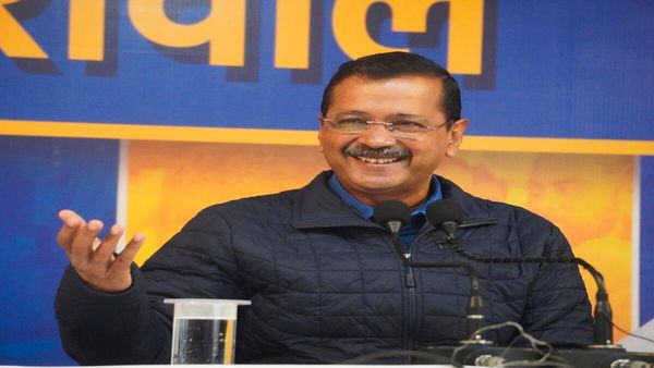 OPINION: AAP के लिए निर्णायक साबित होंगे पूर्वांचली वोटर्स ?